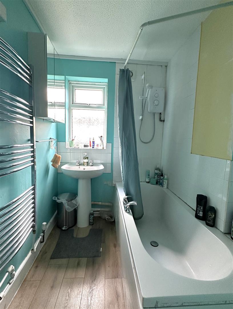 Charter Road, Chippenham